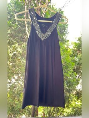 Express Black Sleeveless Beaded V-Neck Shift Dress Size Small